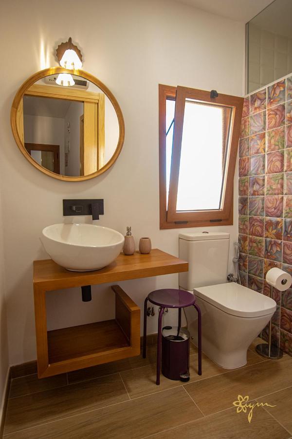 Apartamentos Turisticos Abrilymarzo Caces 外观 照片